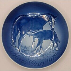 6" Mother's Day 1972 Decorative Plate #9372 - Denmark Copenhagen Porcelain
